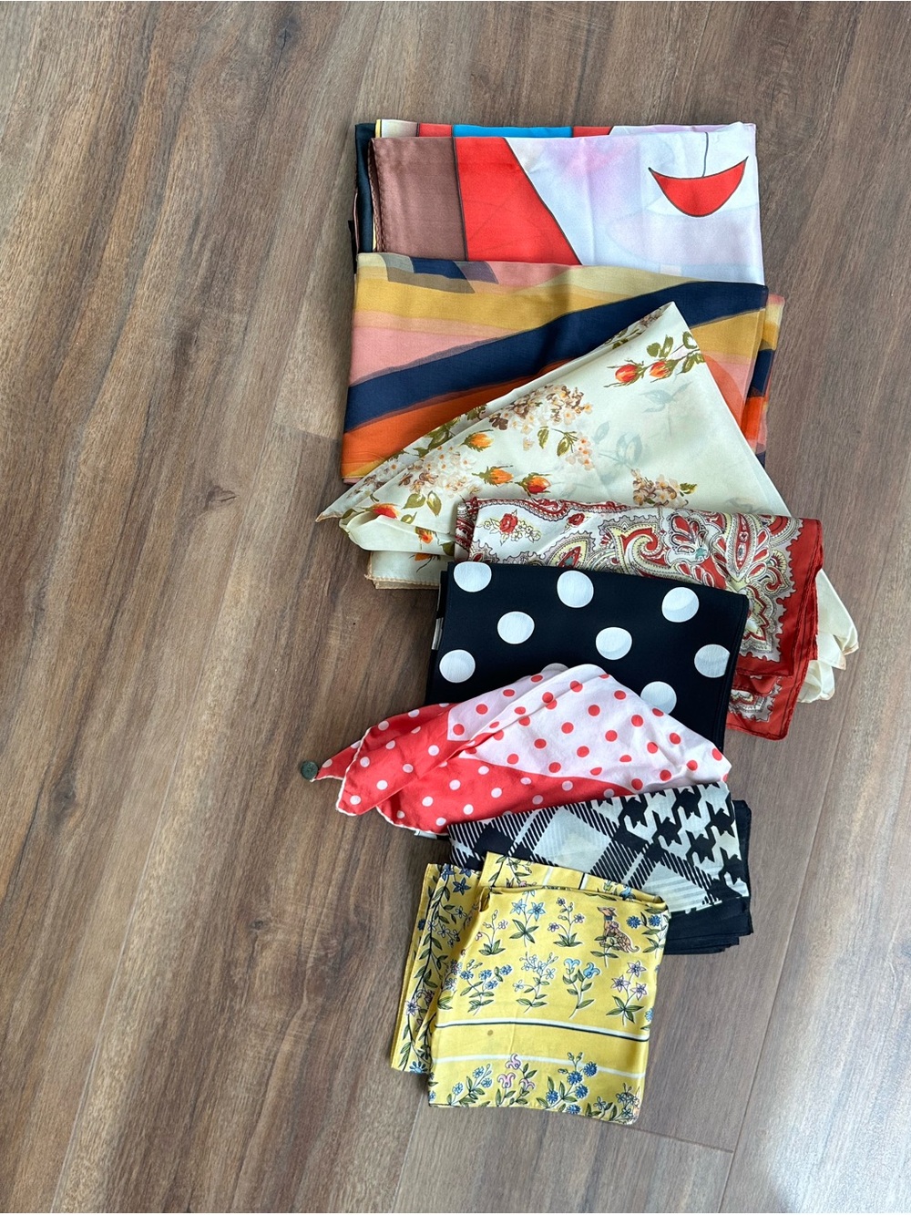 Vintage collectible scarves lot of 8